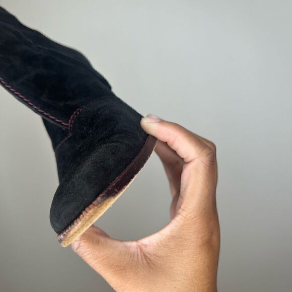 Tod’s Women’s Black/Red Contrast Stitching Suede Ankle Booties Size 8 - Picture 11 of 15